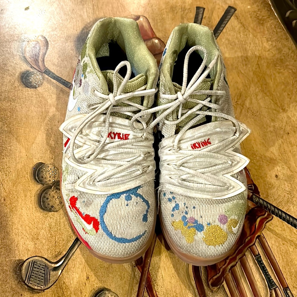 Nike Kyrie 5 Bandulu size 3